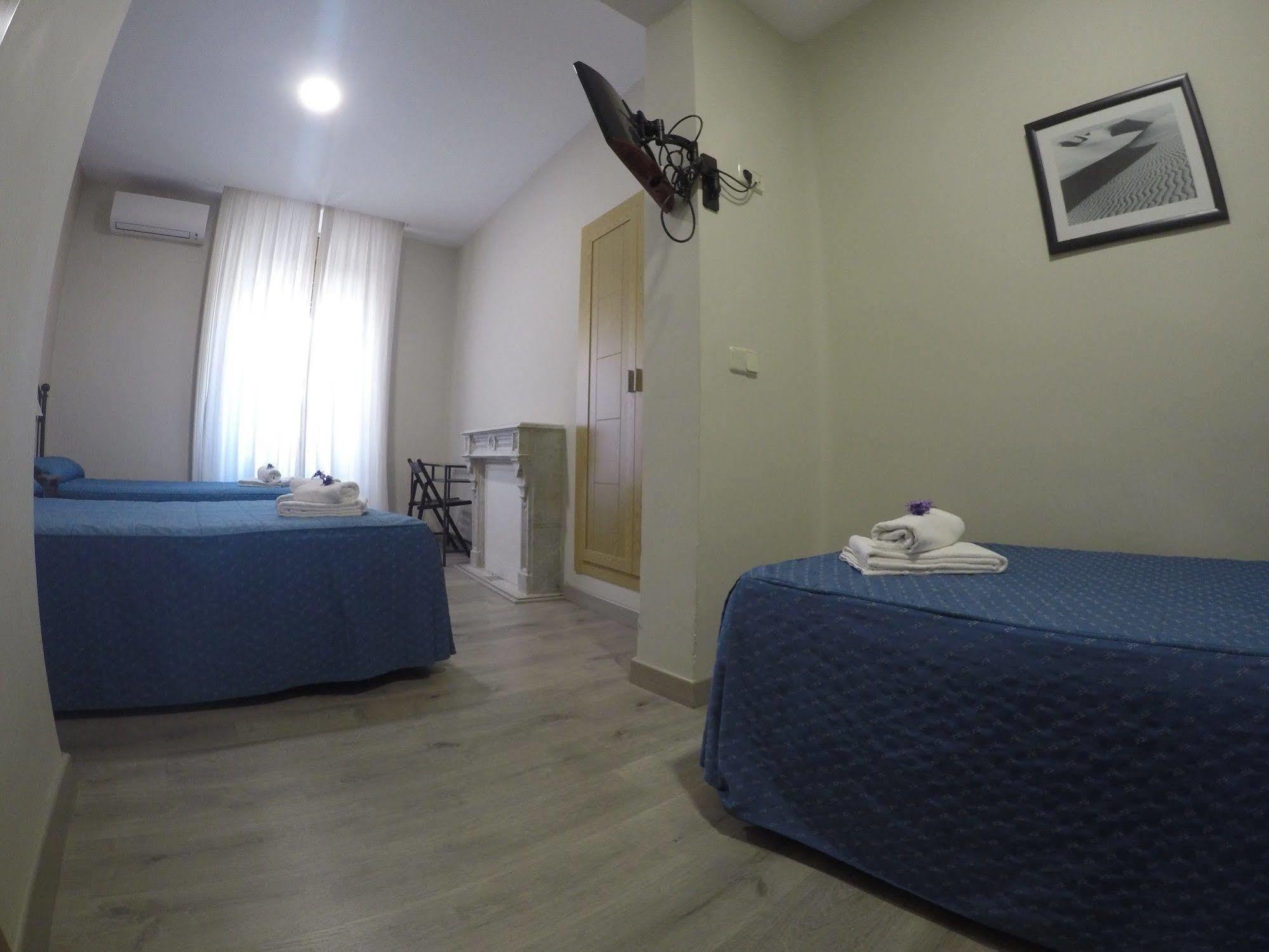 El Pilar Affittacamere 2*